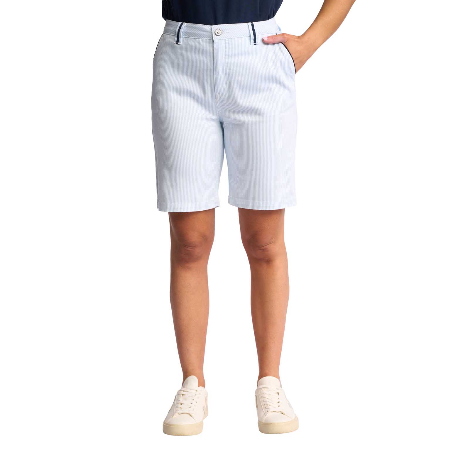 Vassalli Slim Leg Above Knee Short With Contrast Trim